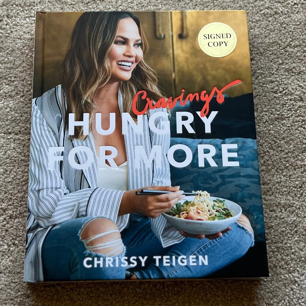 Chrissy Teigen Cookbook - Cravings Hungry For More
